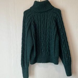 A New Day | Women’s Size Medium Green Cable Knit Sweater | NWT
